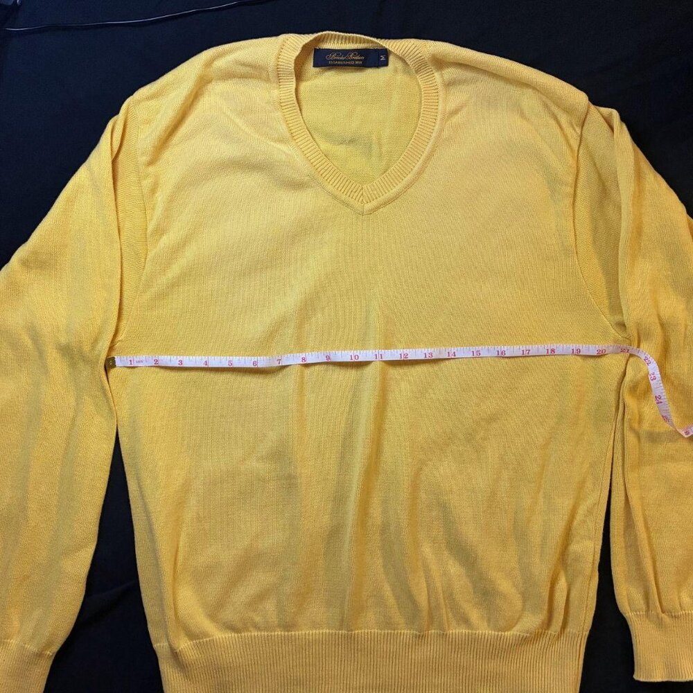 Men's Brooks Brothers, Yellow Sweater, Size Medium, V Neck - Picture 4 of 5